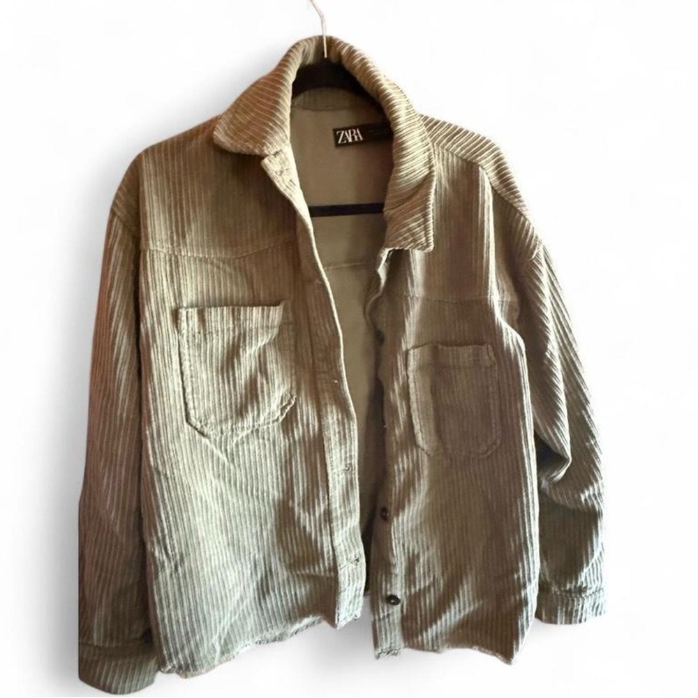 ZARA Men's Corduroy Overshirt in Olive